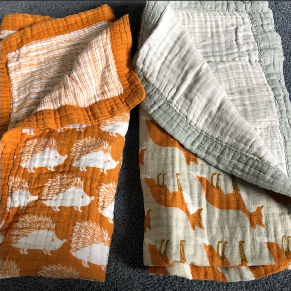 Two milk barn blankets washed but no imperfections